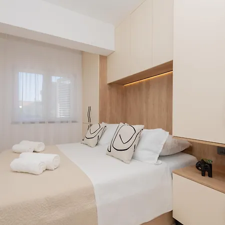 In With Free Parking