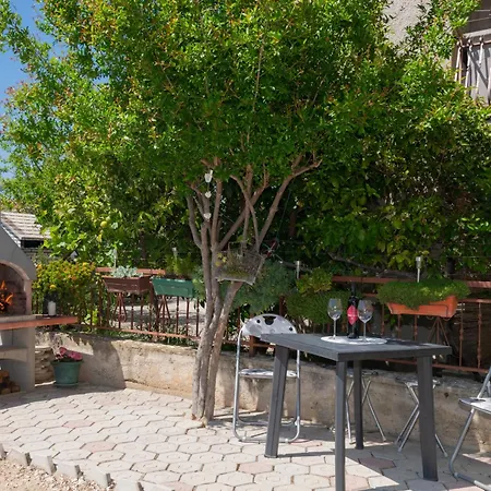 In With Free Parking